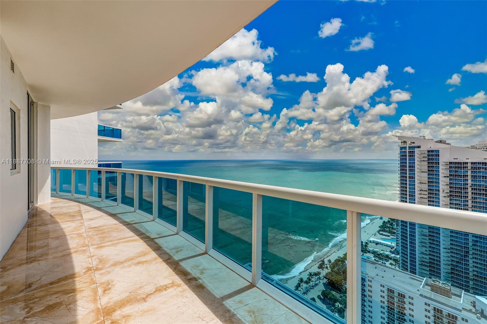 Photo of 2711 Ocean Dr  #3705, Hollywood, Florida, 33019 - 