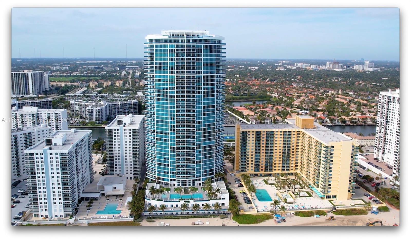 Photo of 2711 Ocean Dr  #3705, Hollywood, Florida, 33019 - 