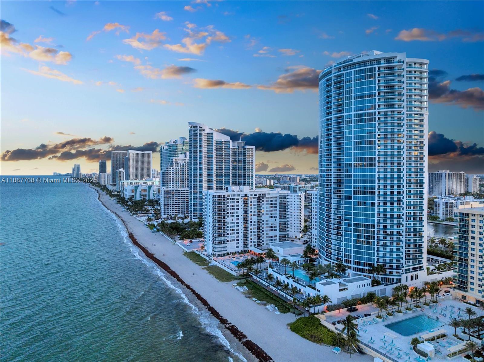Photo of 2711 Ocean Dr  #3705, Hollywood, Florida, 33019 - 