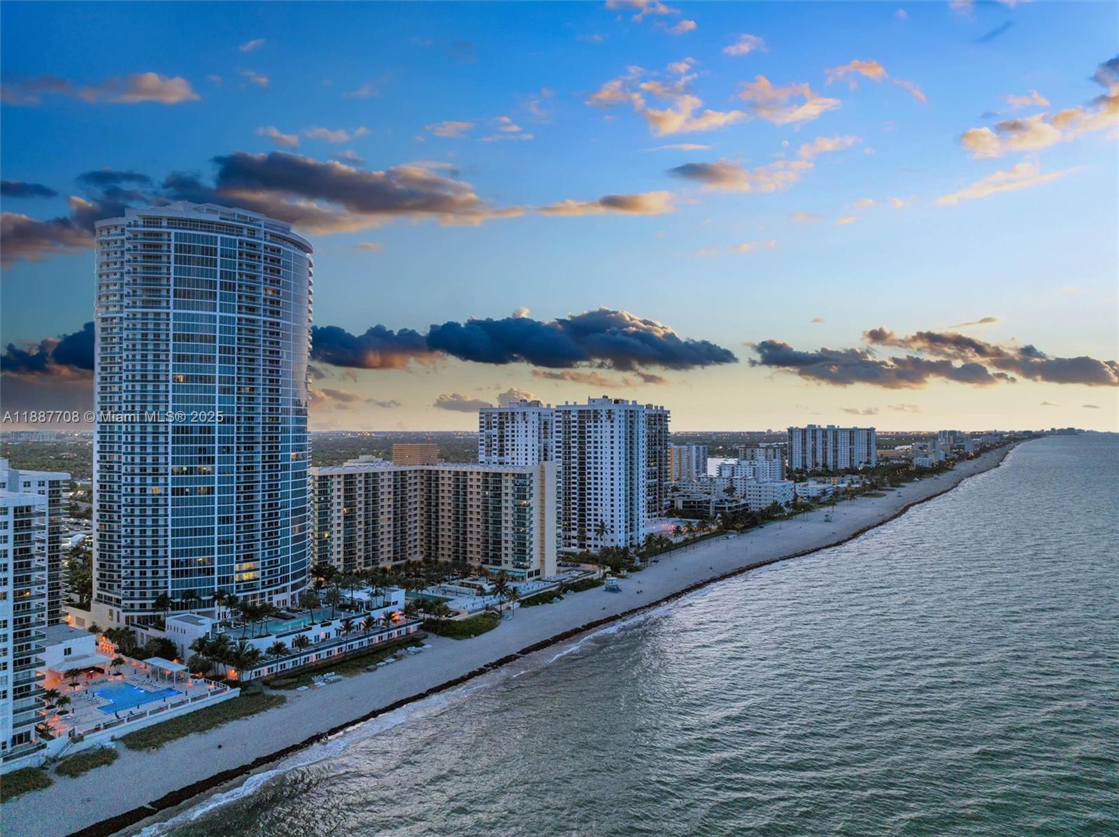 Photo of 2711 Ocean Dr  #3705, Hollywood, Florida, 33019 - 