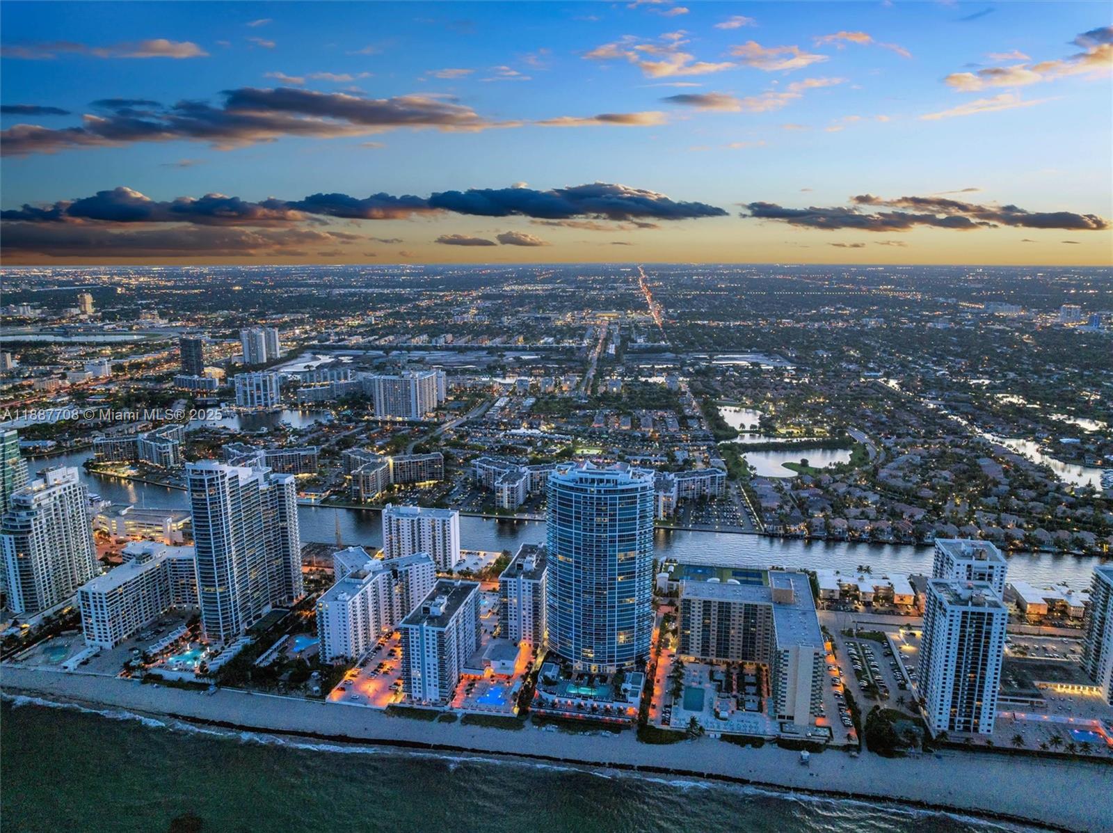 Photo of 2711 Ocean Dr  #3705, Hollywood, Florida, 33019 - 