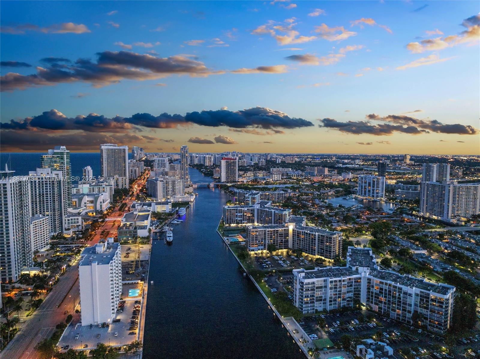 Photo of 2711 Ocean Dr  #3705, Hollywood, Florida, 33019 - 