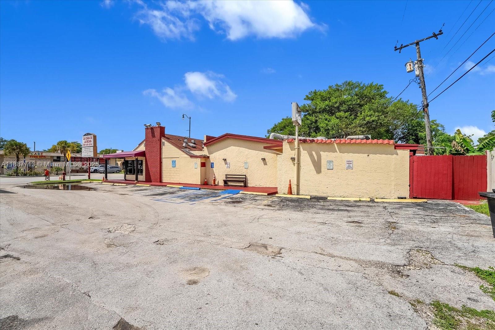   /   sq. ft. $ 2025-09-30 0 foto
