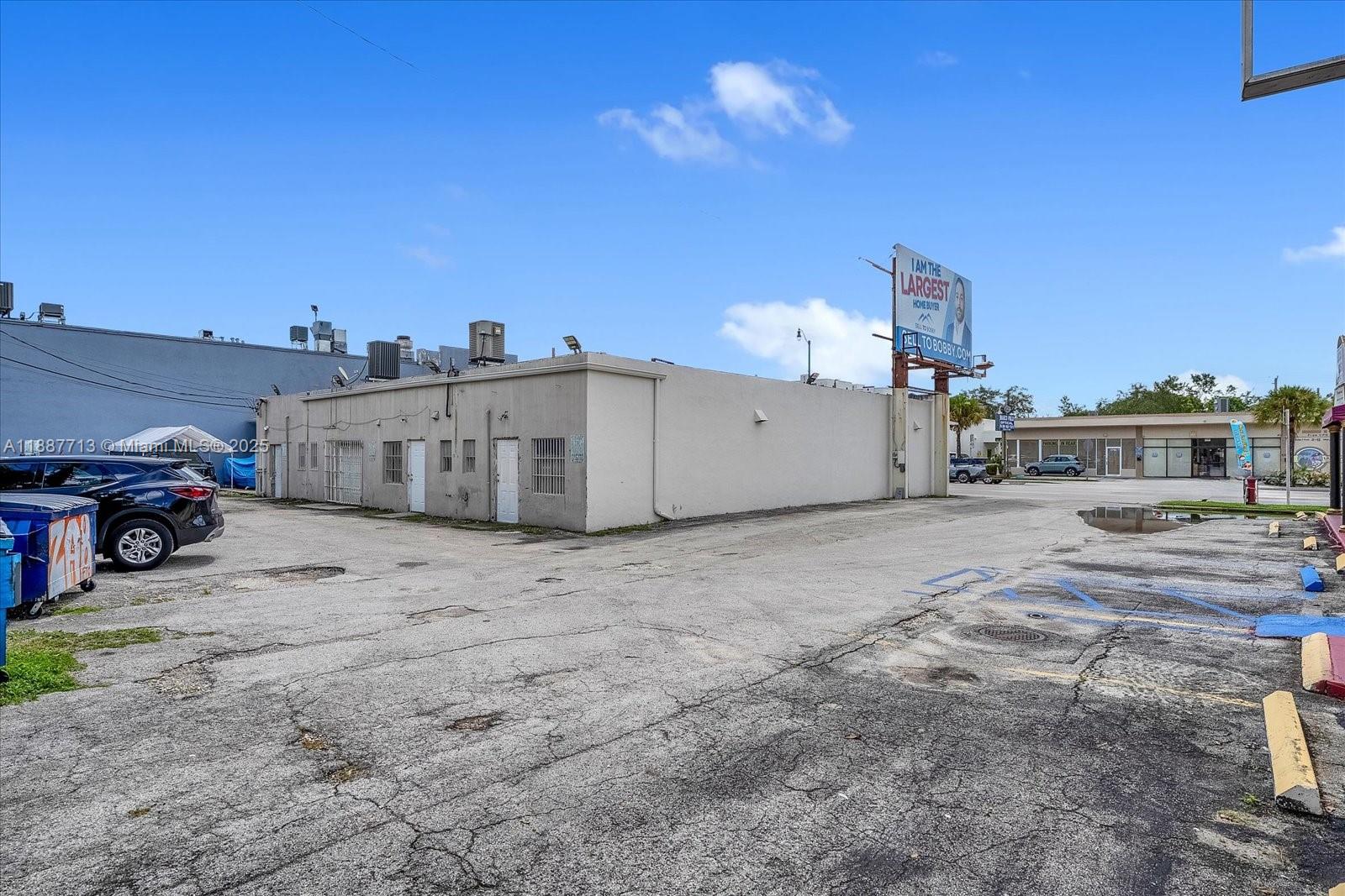   /   sq. ft. $ 2025-09-30 0 foto