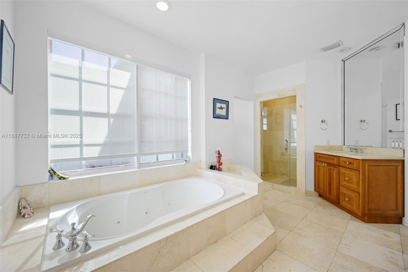 Photo of 19460 39th Ct  (19460), Sunny Isles Beach, Florida, 33160 - 