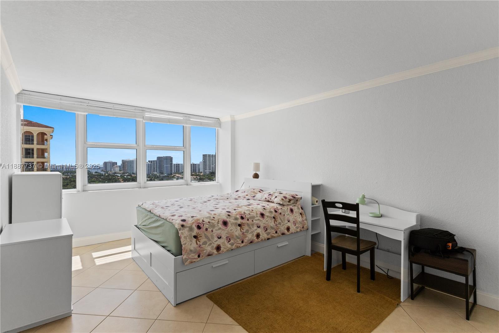 Photo of 2030 Ocean Dr  #1710, Hallandale Beach, Florida, 33009 - 