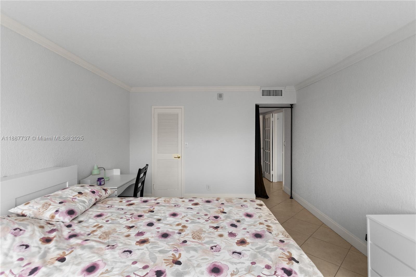 Photo of 2030 Ocean Dr  #1710, Hallandale Beach, Florida, 33009 - 