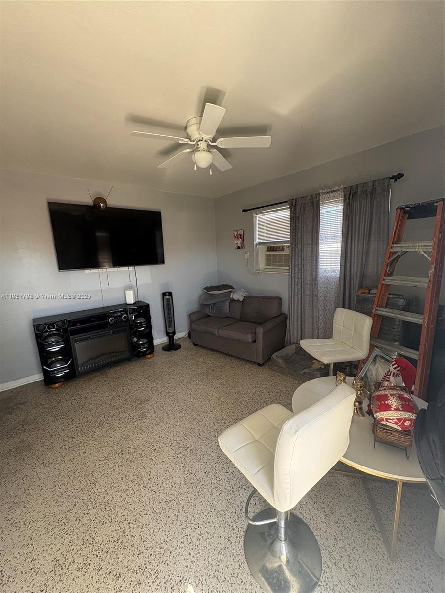   /  2135 sq. ft. $ 2025-09-30 0 Photo