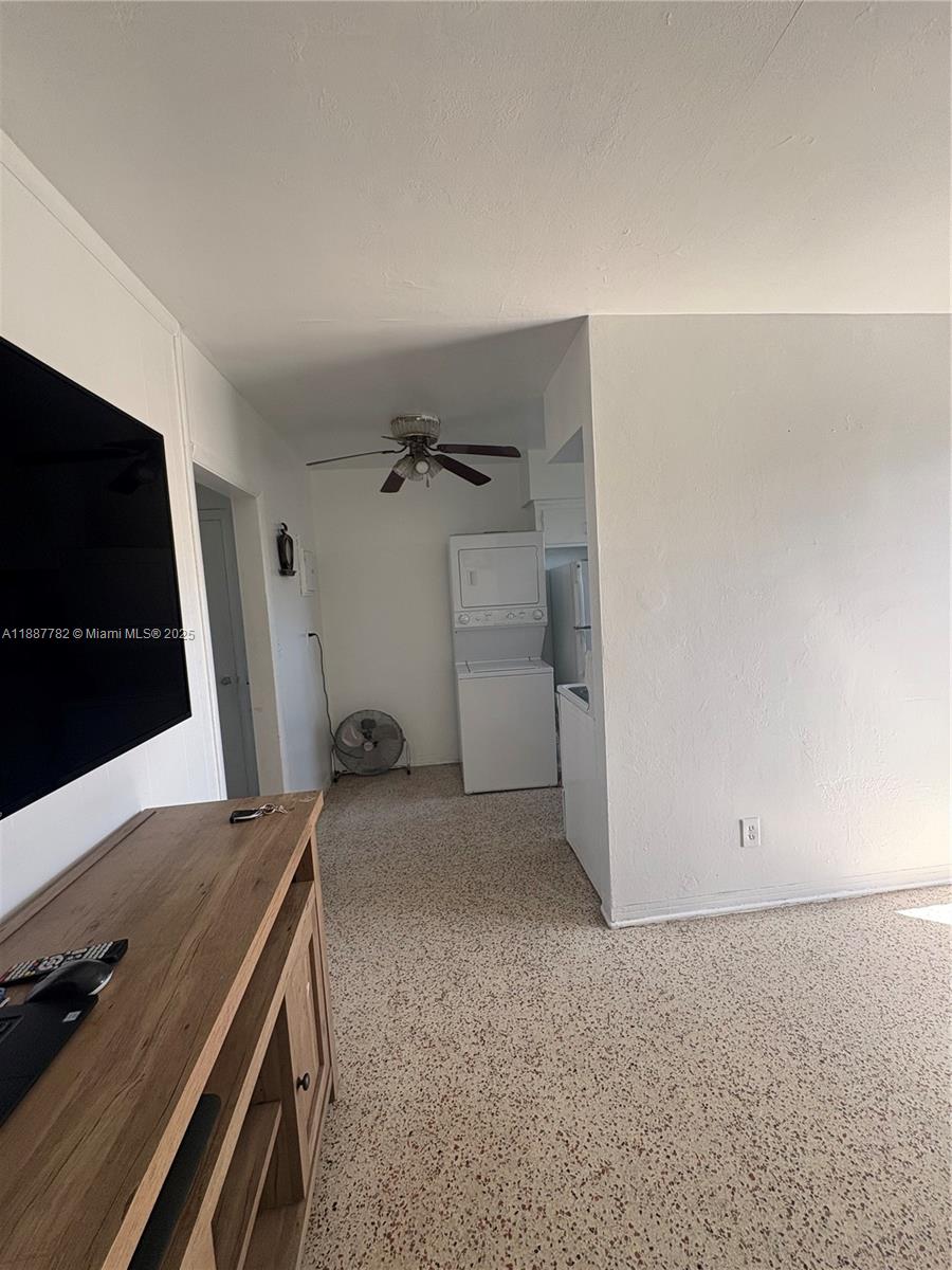   /  2135 sq. ft. $ 2025-09-30 0 Photo