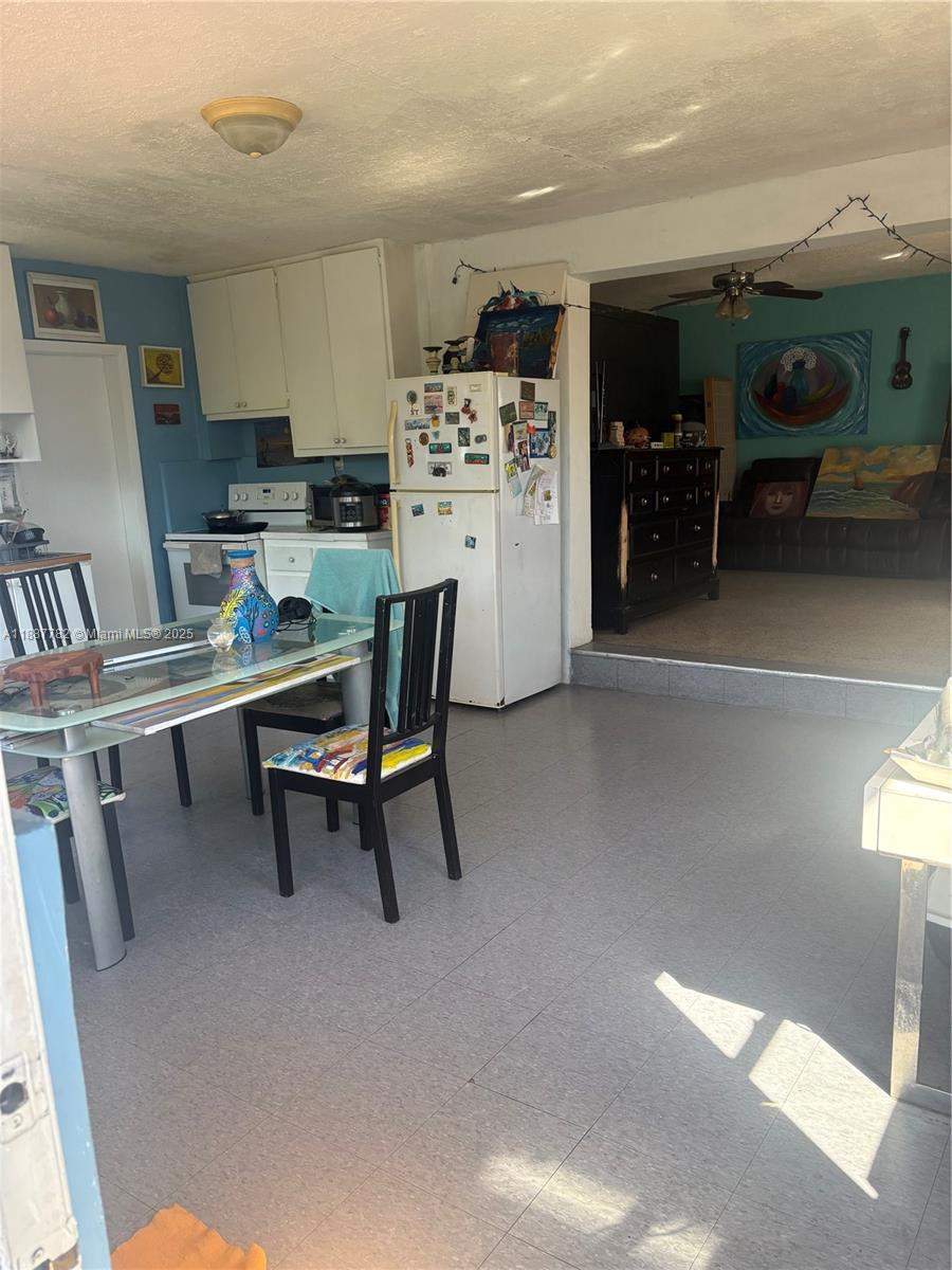   /  2135 sq. ft. $ 2025-09-30 0 Photo