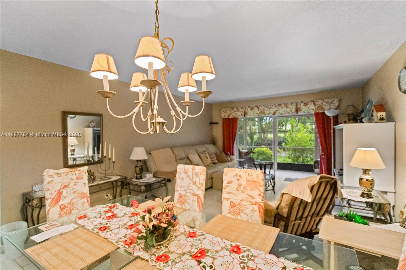 101 2 / 2 992 sq. ft. $ 2025-09-30 0 Photo