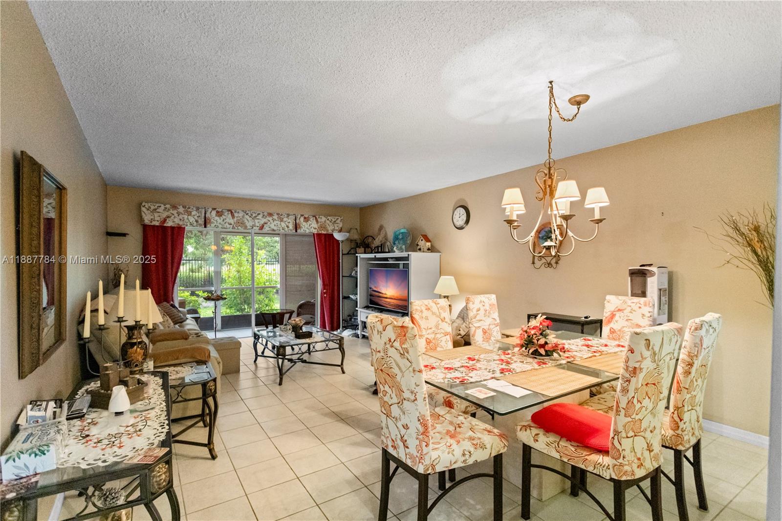 101 2 / 2 992 sq. ft. $ 2025-09-30 0 Photo