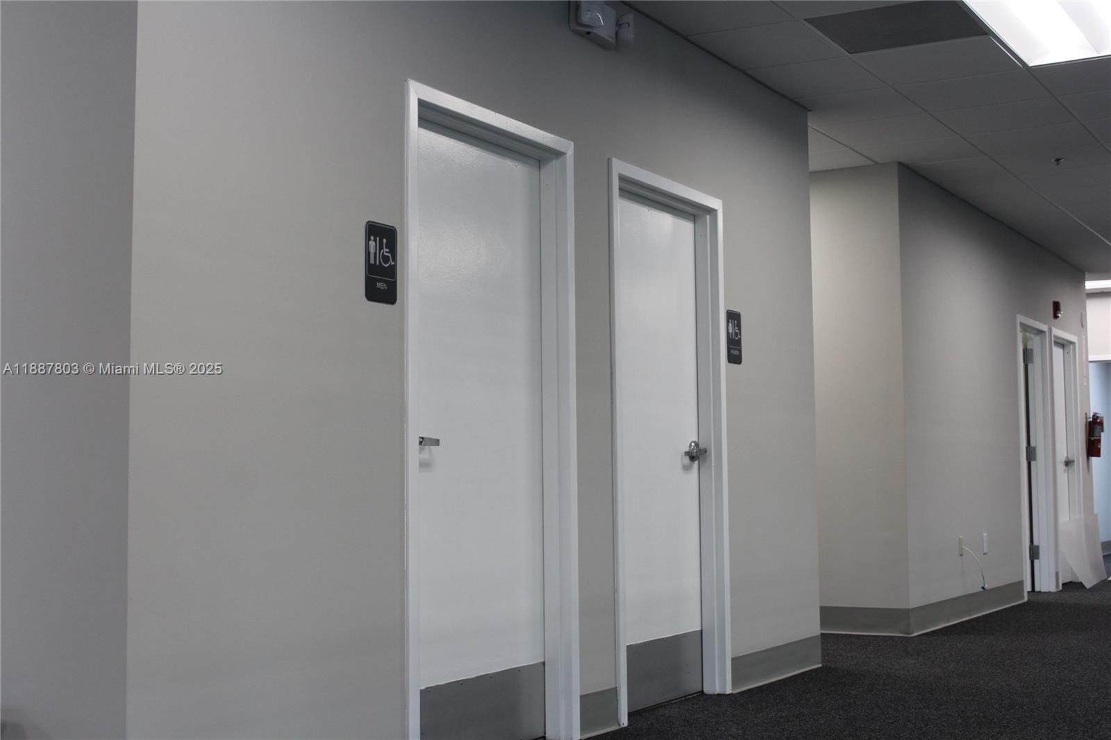  /   sq. ft. $ 2025-09-30 0 Photo