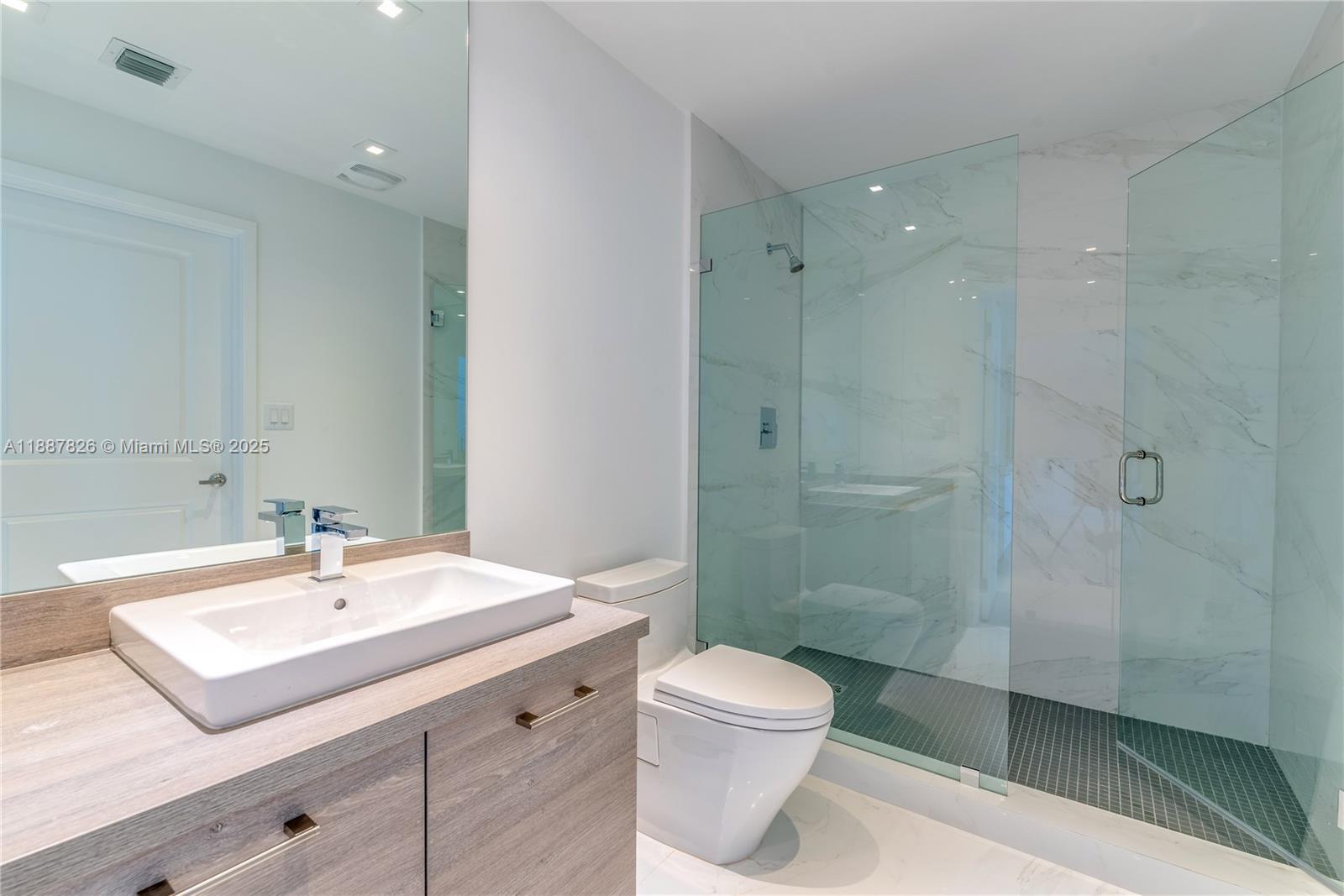 Photo of 400 Sunny Isles Blvd #121, Sunny Isles Beach, Florida, 33160 -