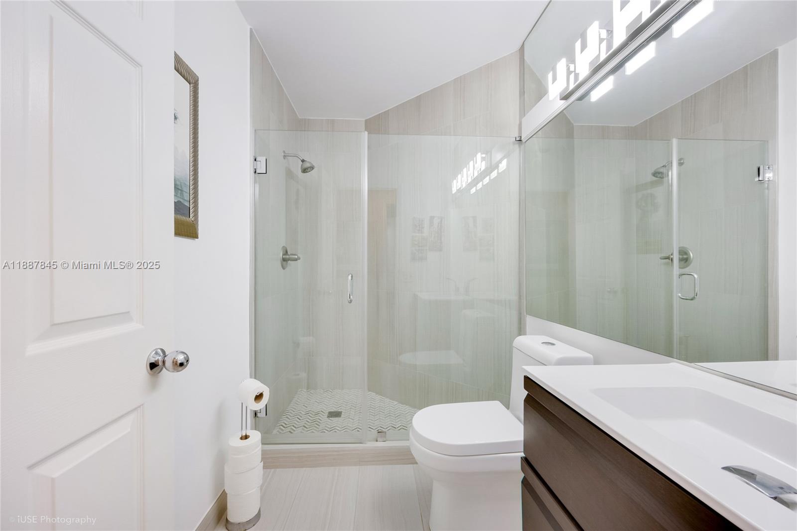 Photo of 3530 Mystic Pointe Dr  #101, Aventura, Florida, 33180 - 
