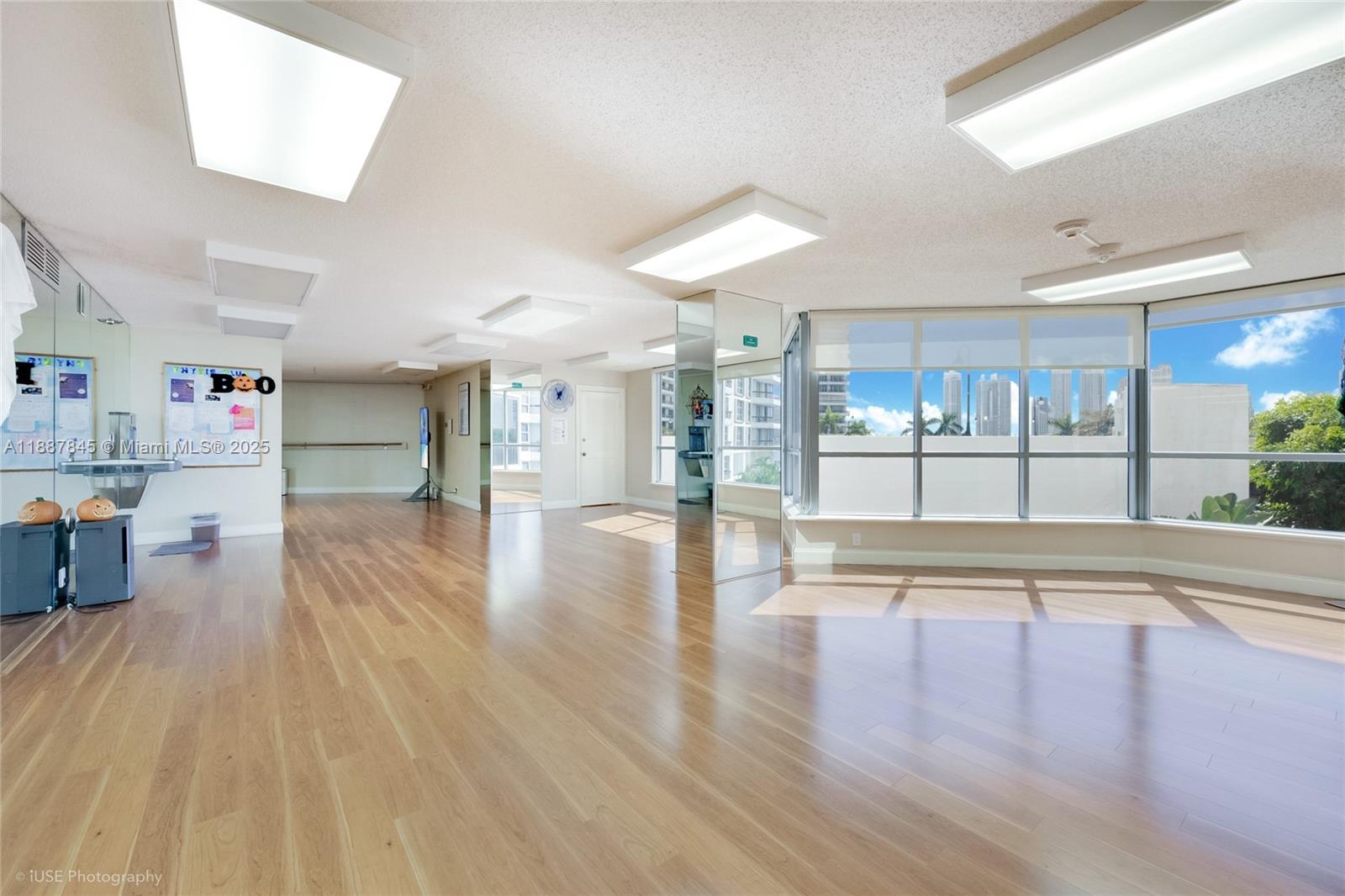 Photo of 3530 Mystic Pointe Dr  #101, Aventura, Florida, 33180 - yoga / pilates studio
