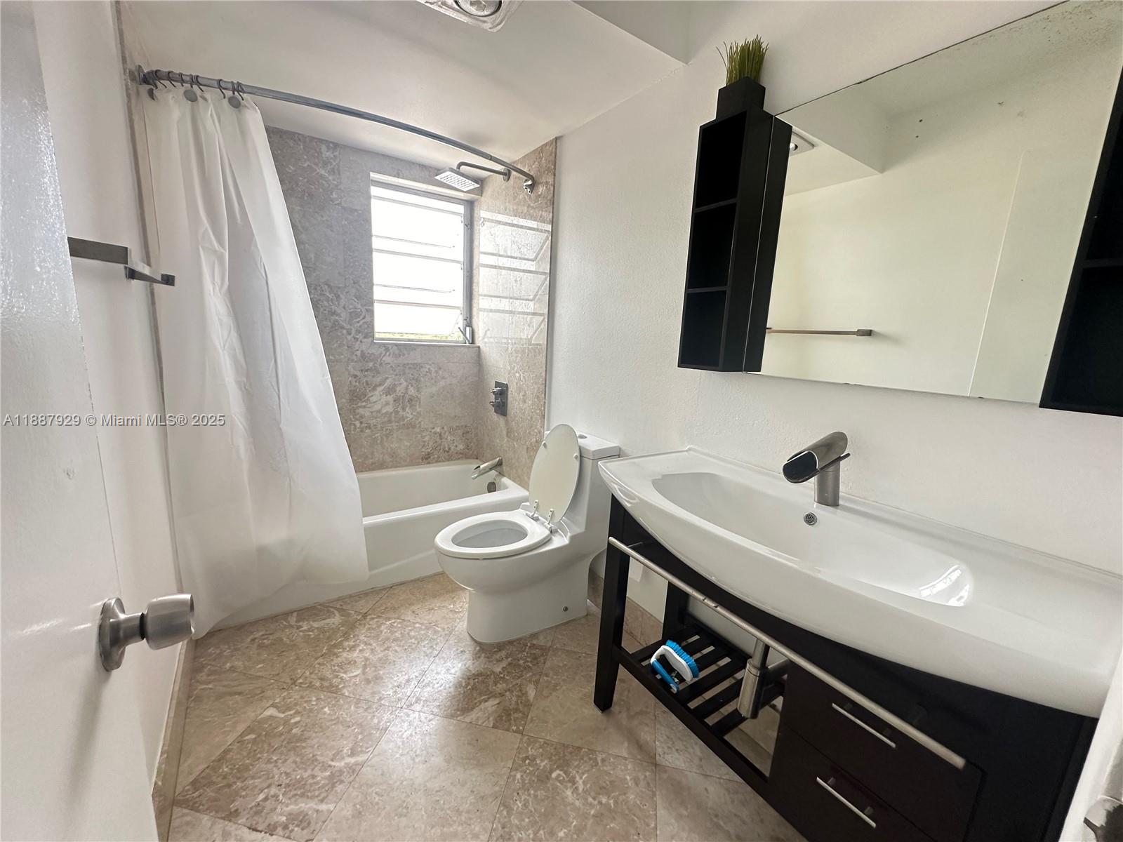 Photo of 900 12th Ave  #501, Hallandale Beach, Florida, 33009 - 