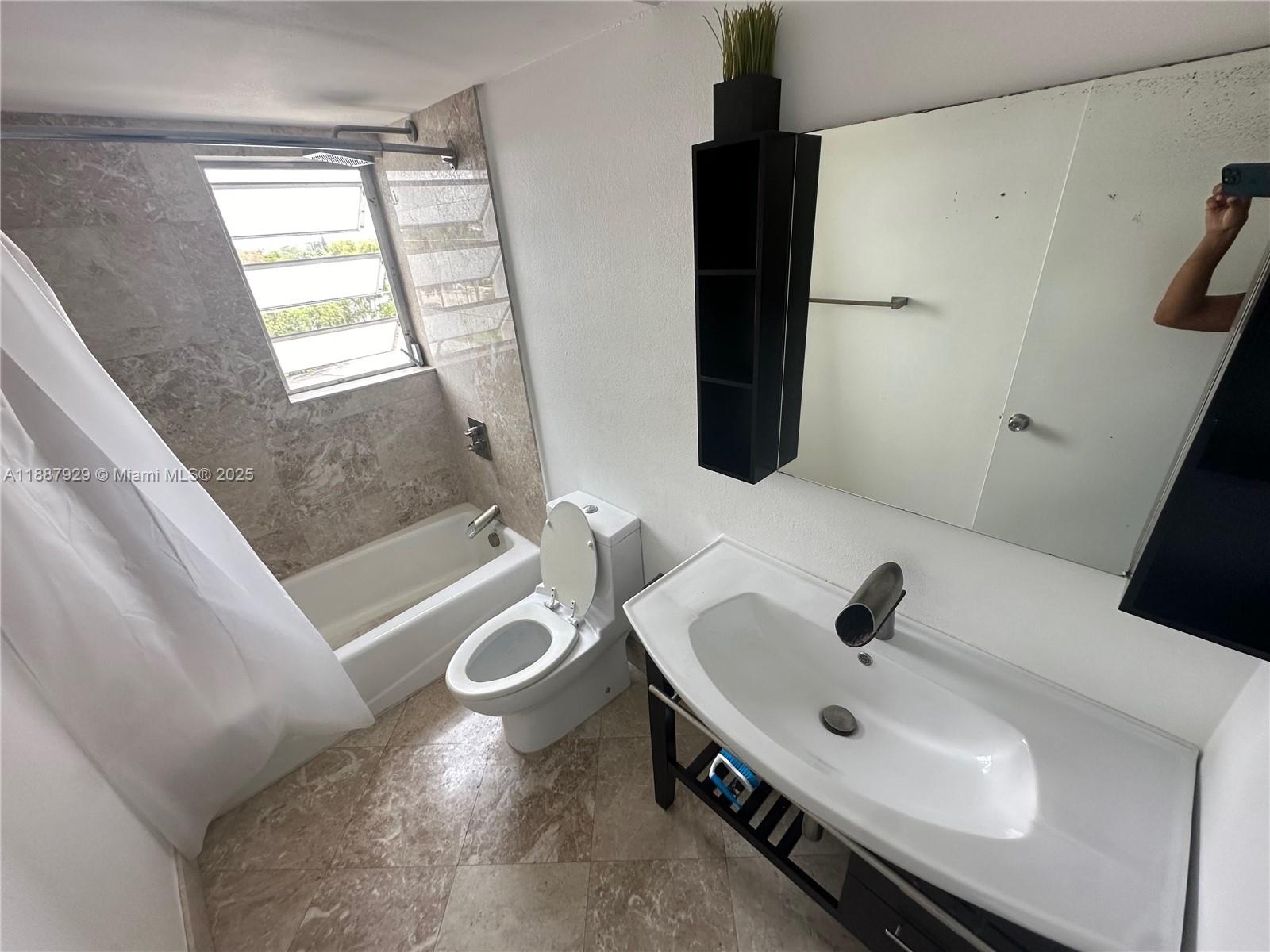 Photo of 900 12th Ave  #501, Hallandale Beach, Florida, 33009 - 