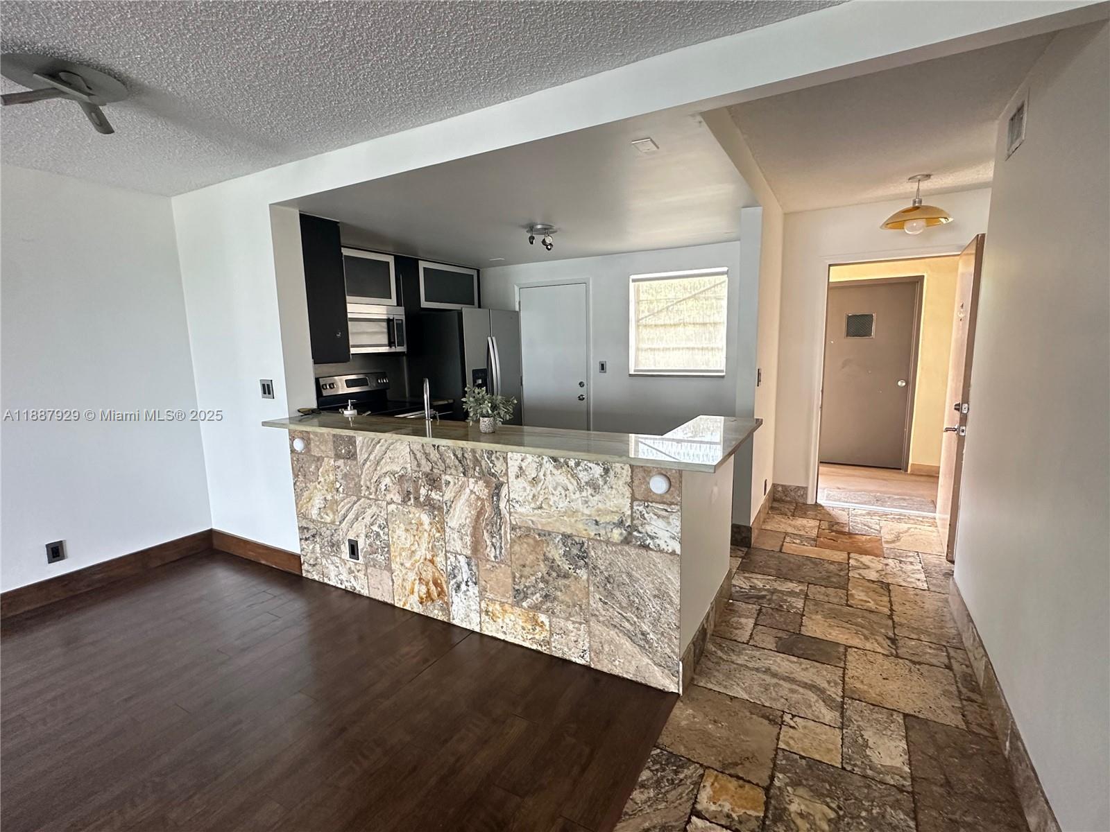 Photo of 900 12th Ave #501, Hallandale Beach, Florida, 33009 -