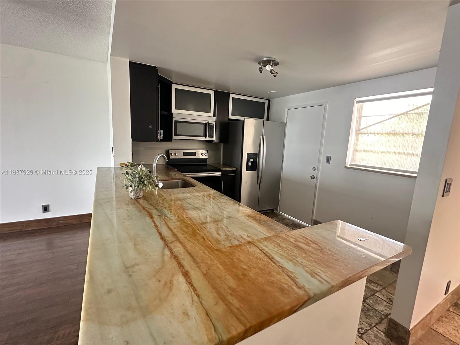 Photo of 900 12th Ave #501, Hallandale Beach, Florida, 33009 -