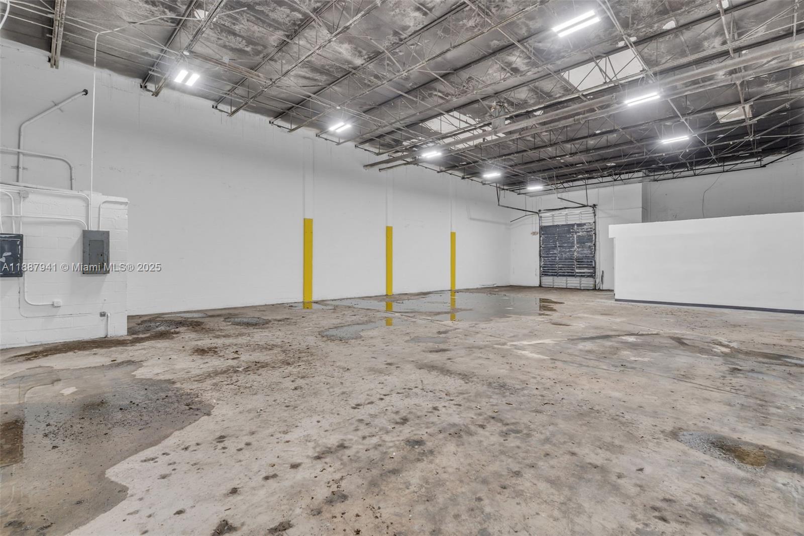 1C  /   sq. ft. $ 2025-10-02 0 foto