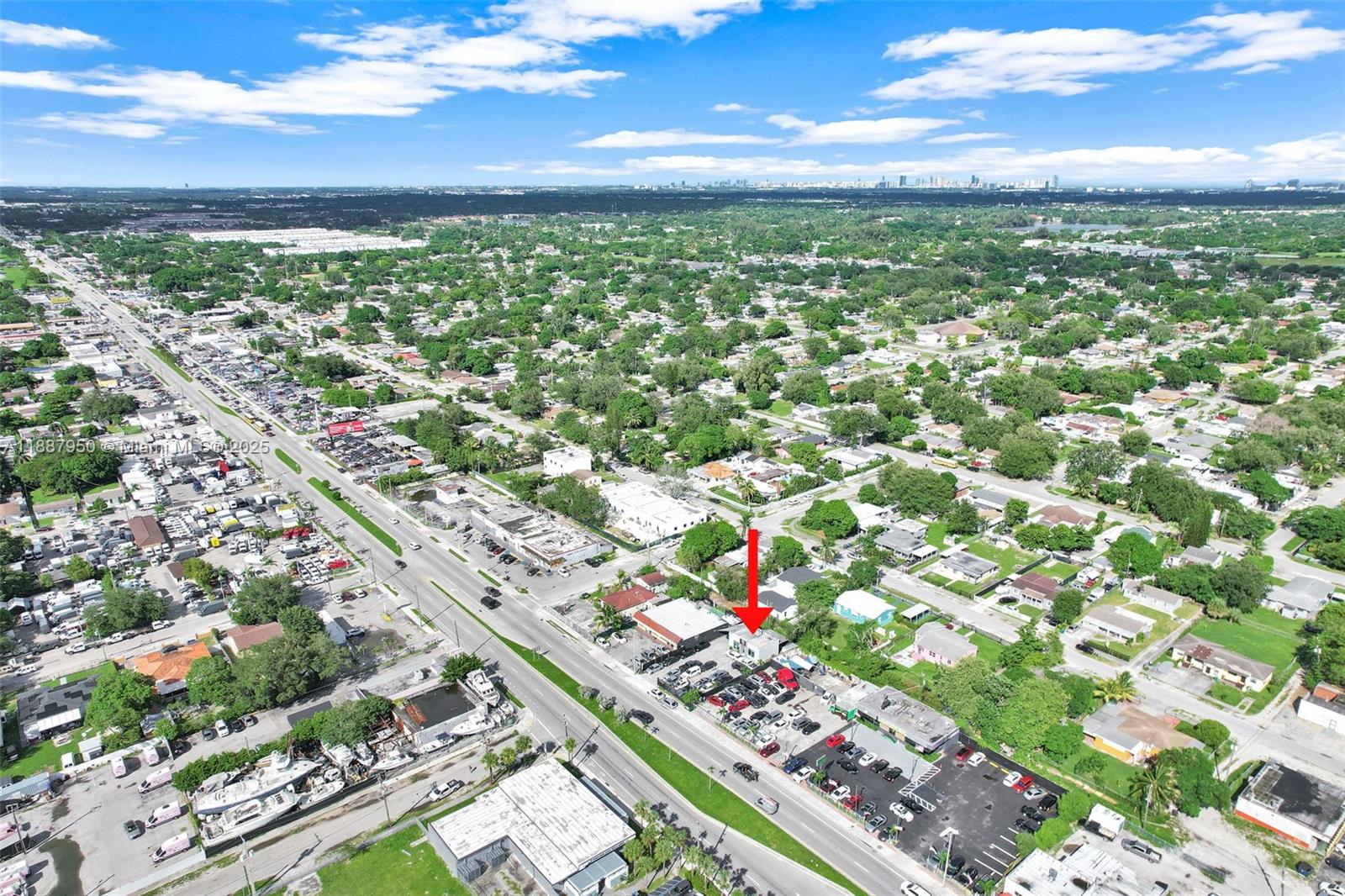   /   кв.футов $ 2025-10-01 0 Фото