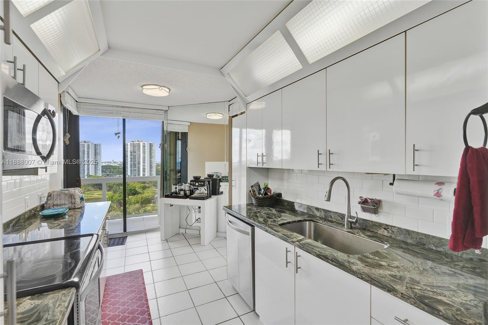 Photo of 20185 Country Club Dr  #1409, Aventura, Florida, 33180 - 