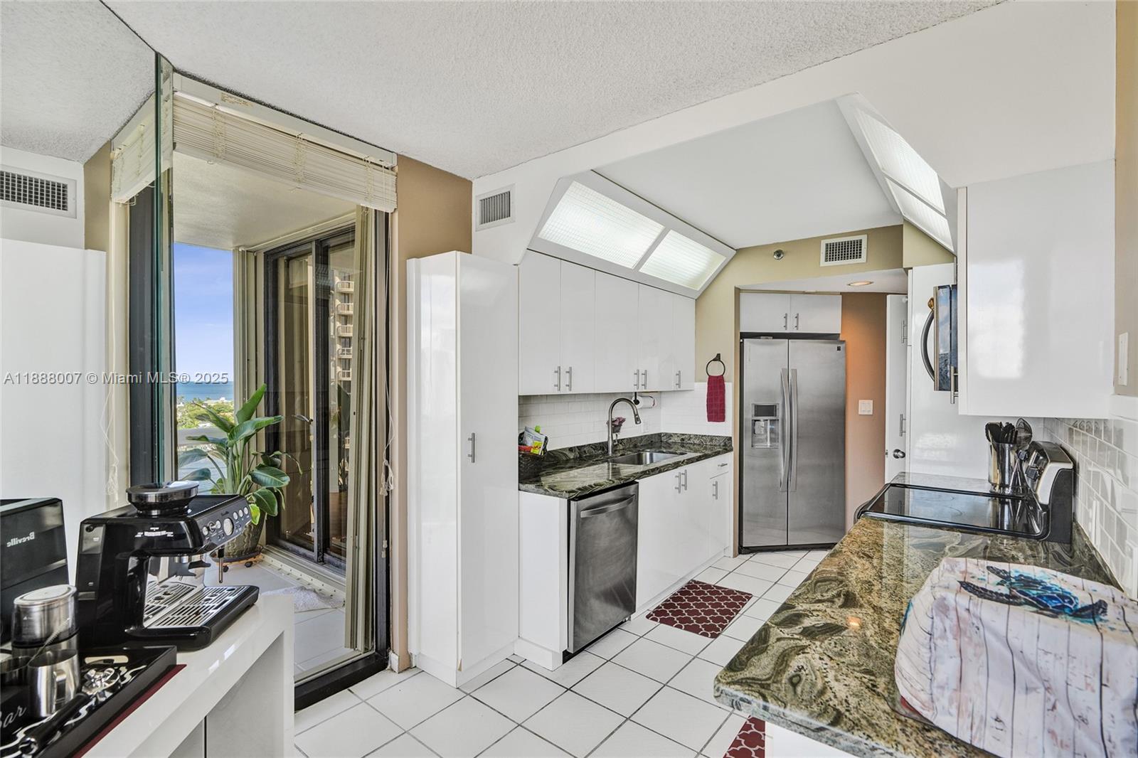 Photo of 20185 Country Club Dr  #1409, Aventura, Florida, 33180 - 