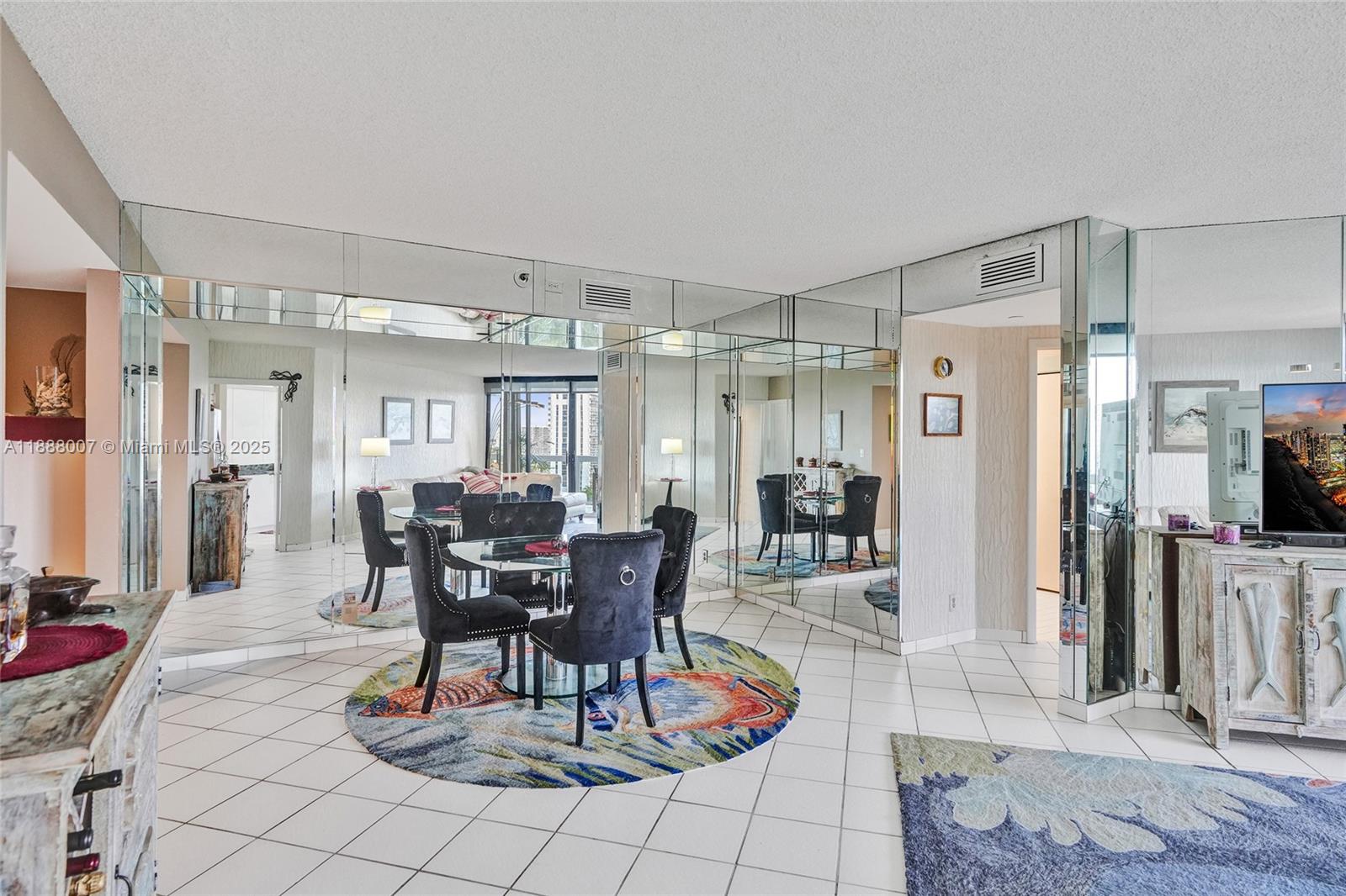 Photo of 20185 Country Club Dr  #1409, Aventura, Florida, 33180 - 