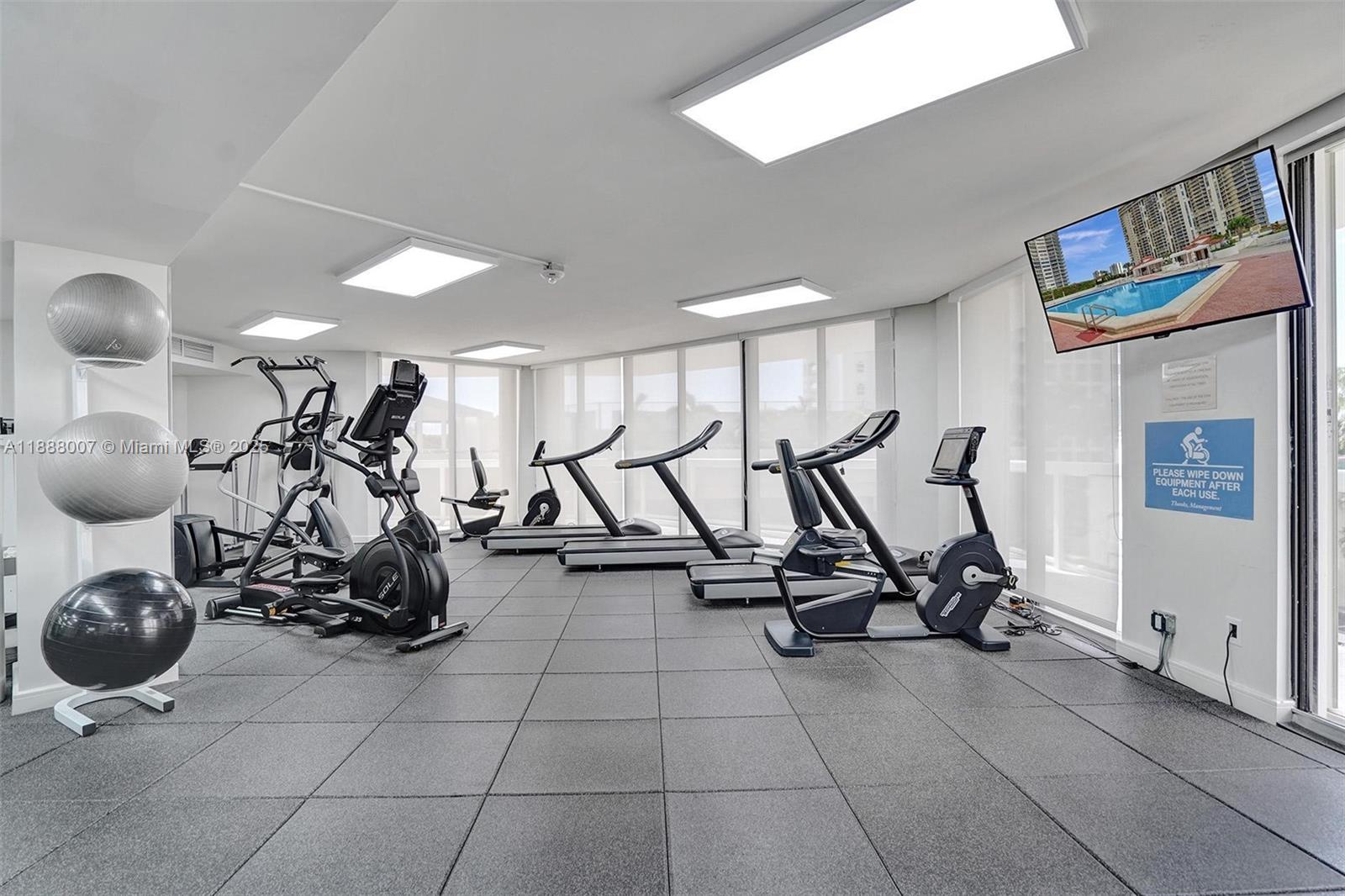 Photo of 20185 Country Club Dr  #1409, Aventura, Florida, 33180 - 