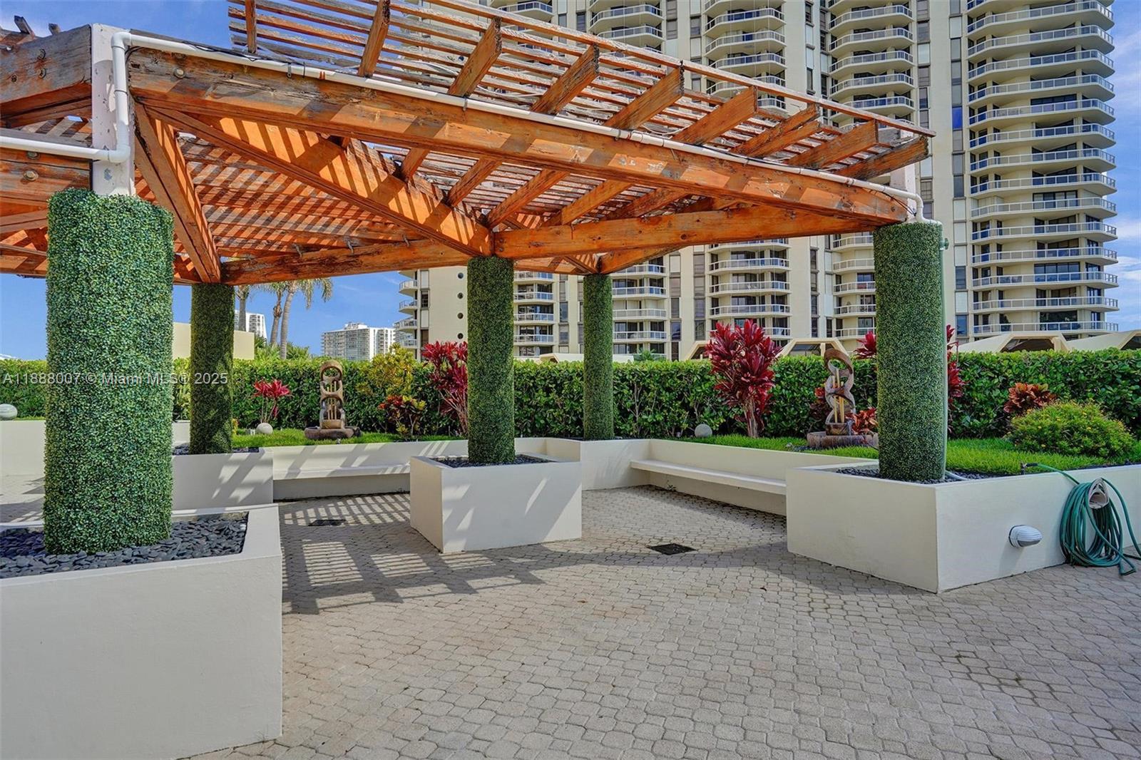 Photo of 20185 Country Club Dr  #1409, Aventura, Florida, 33180 - 