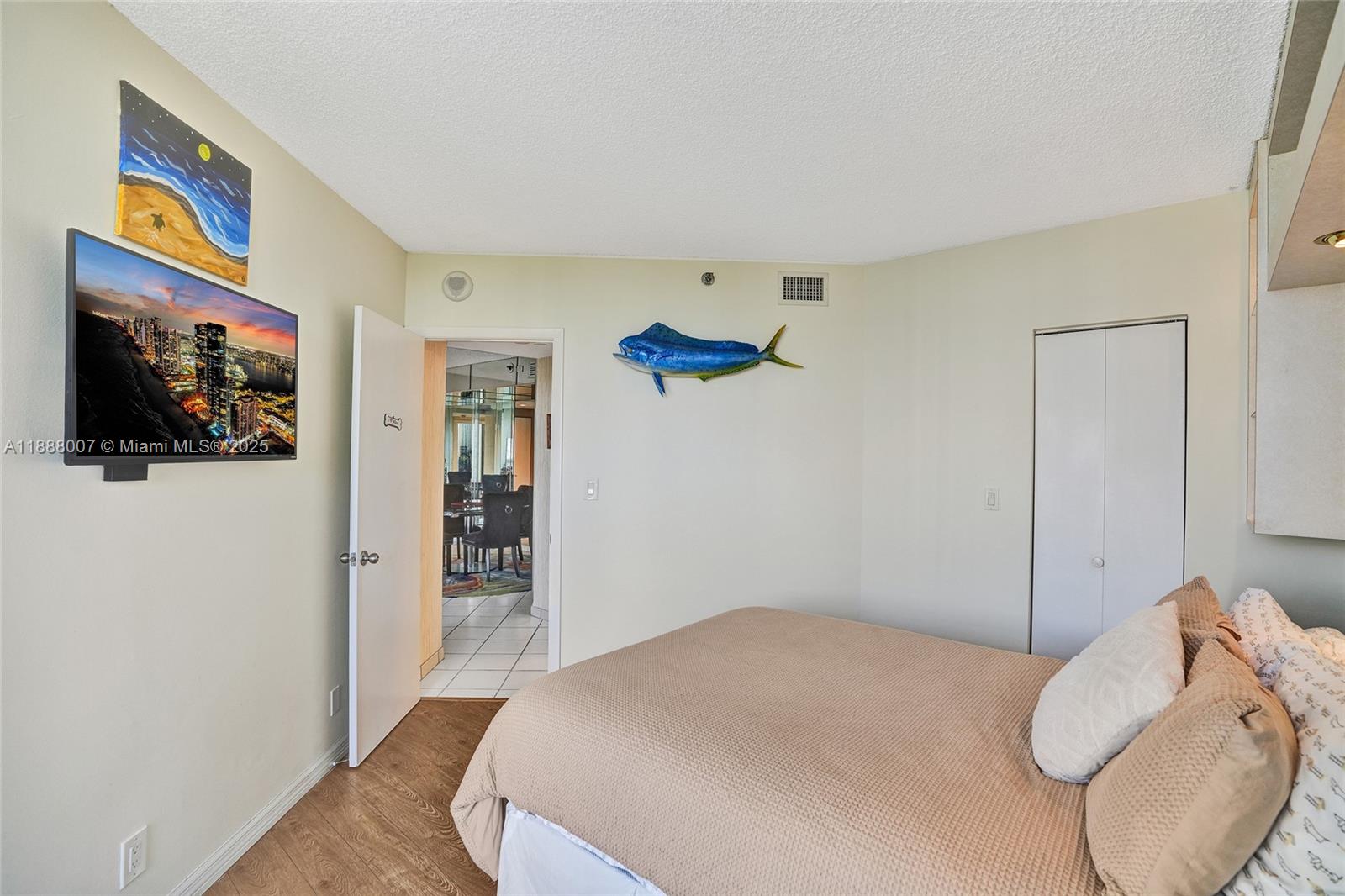 Photo of 20185 Country Club Dr  #1409, Aventura, Florida, 33180 - 
