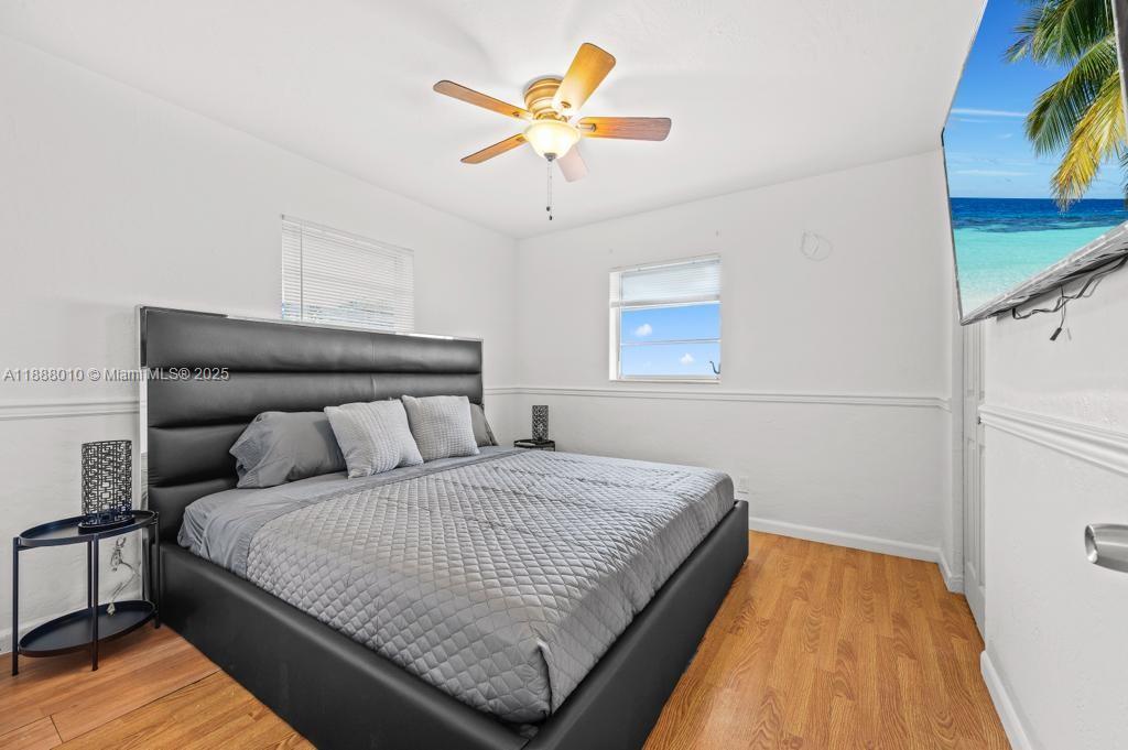   /  1009 sq. ft. $ 2025-10-01 0 Photo