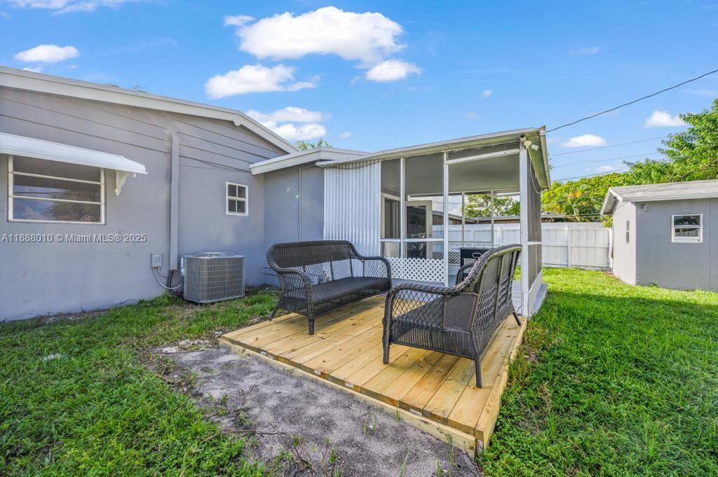   /  1009 sq. ft. $ 2025-10-01 0 Photo