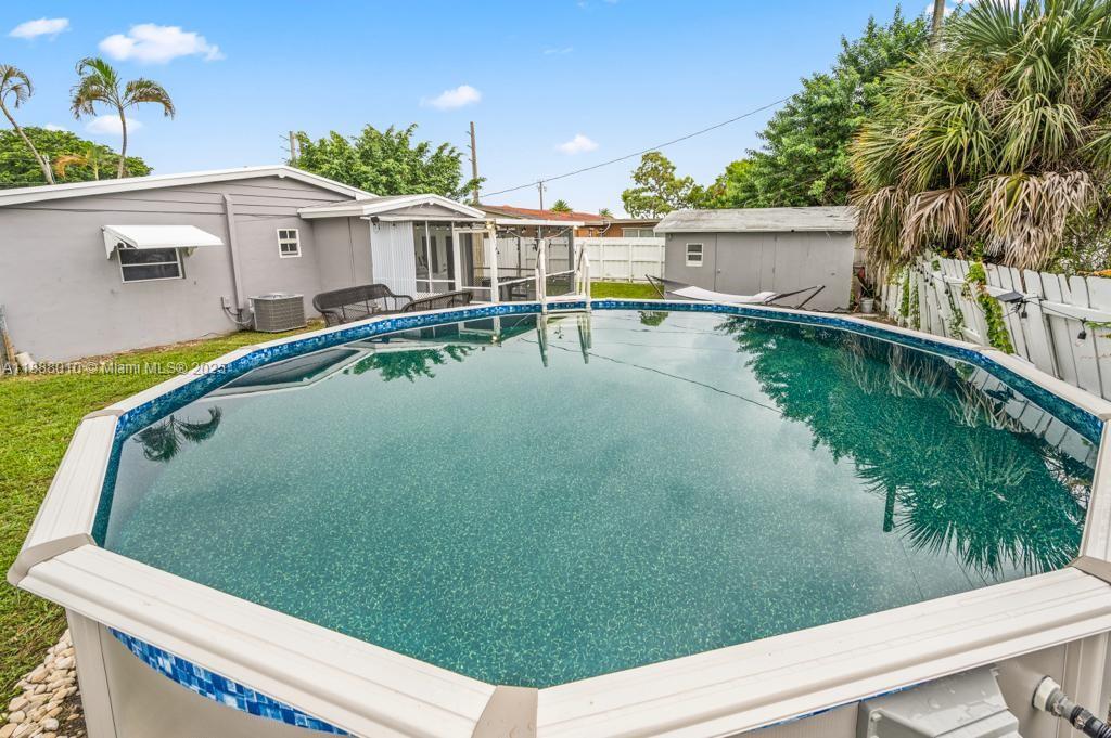   /  1009 sq. ft. $ 2025-10-01 0 Photo