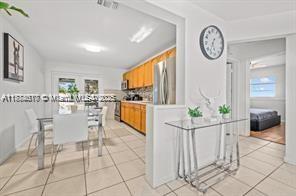   /  1009 sq. ft. $ 2025-10-01 0 Photo