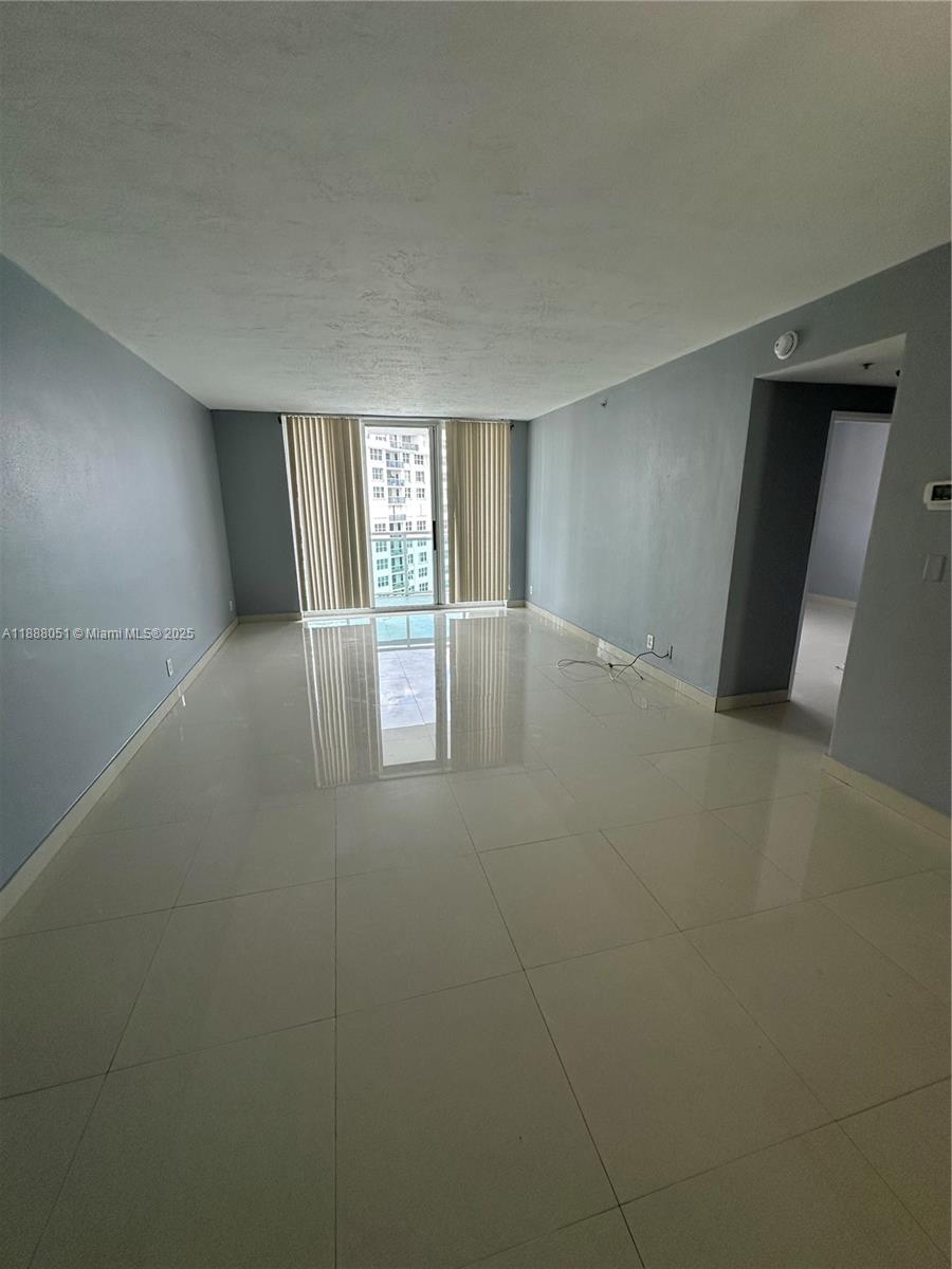 Photo of 3001 Ocean Dr  #1549, Hollywood, Florida, 33019 - 