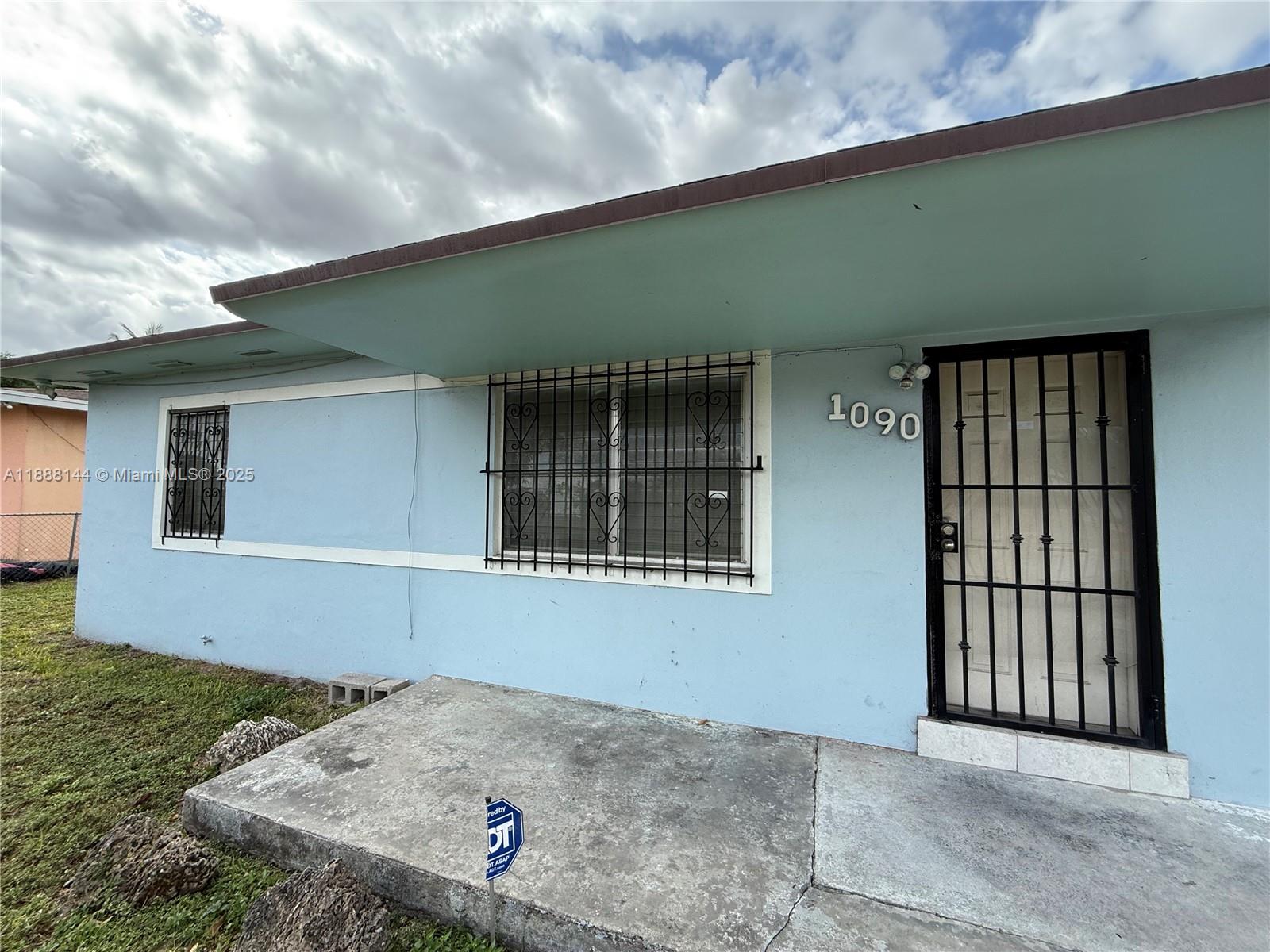   /  1590 sq. ft. $ 2025-10-01 0 Photo