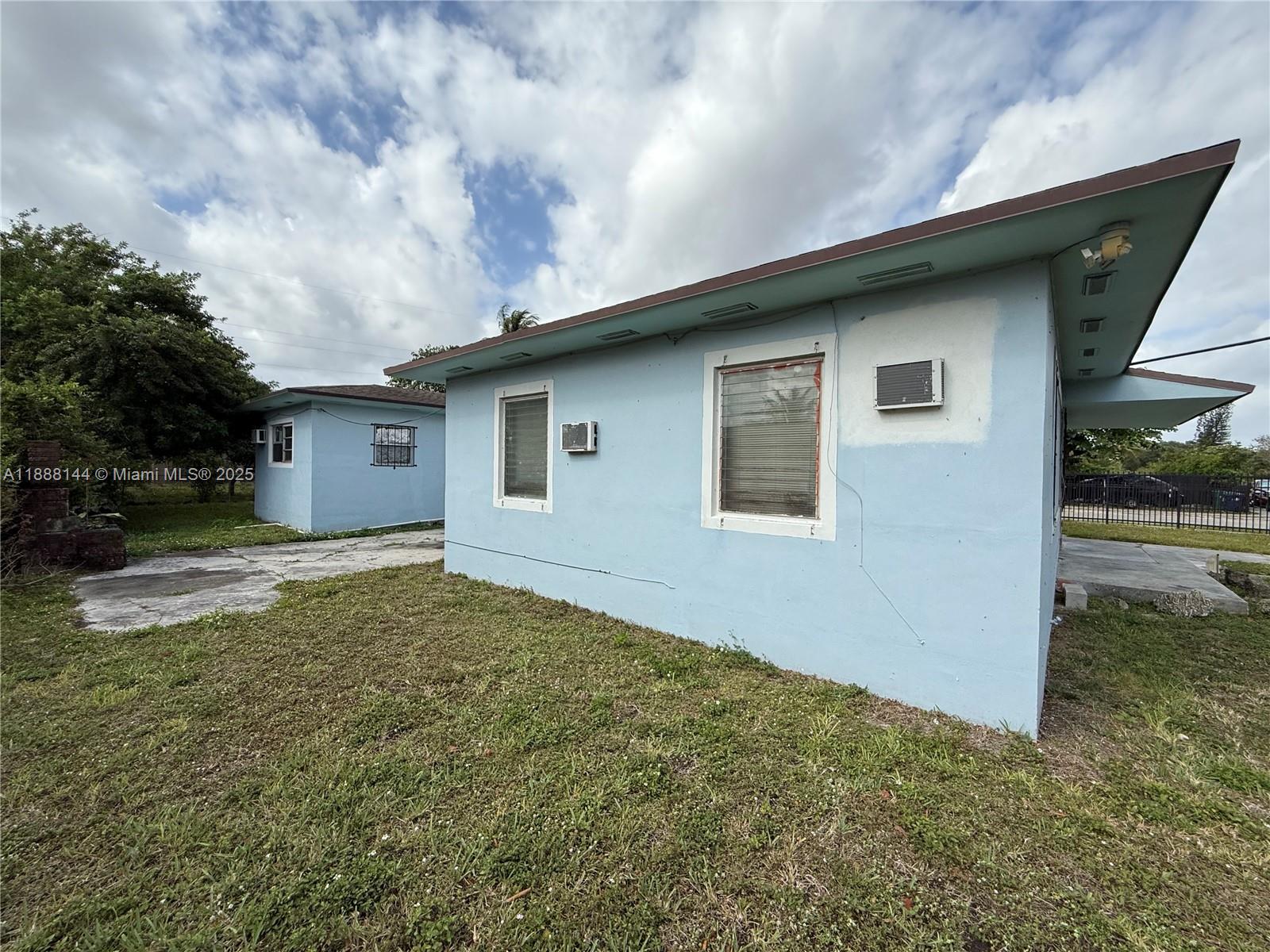   /  1590 sq. ft. $ 2025-10-01 0 Photo