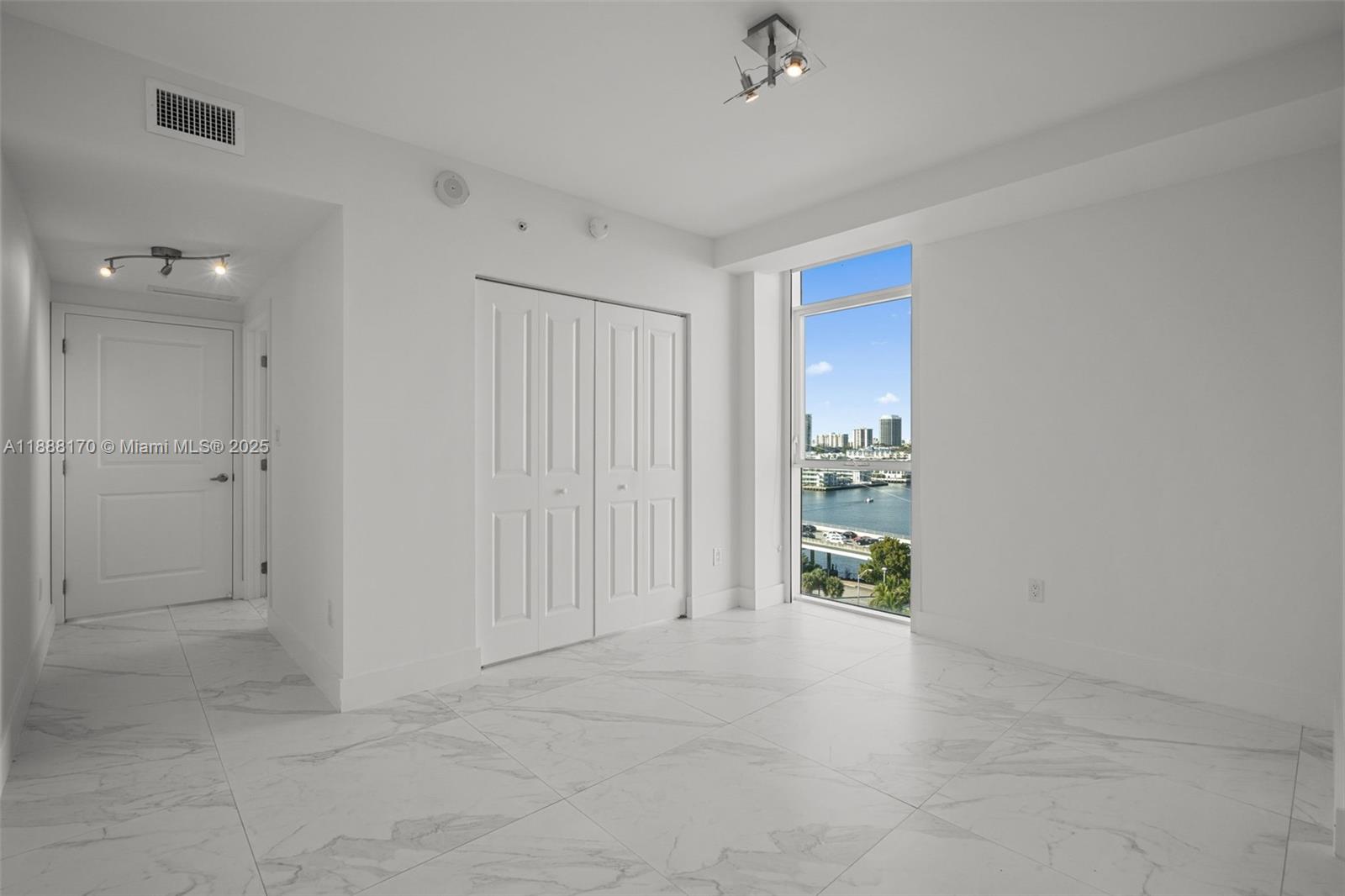 Photo of 400 Sunny Isles Blvd  #1005, Sunny Isles Beach, Florida, 33160 - 