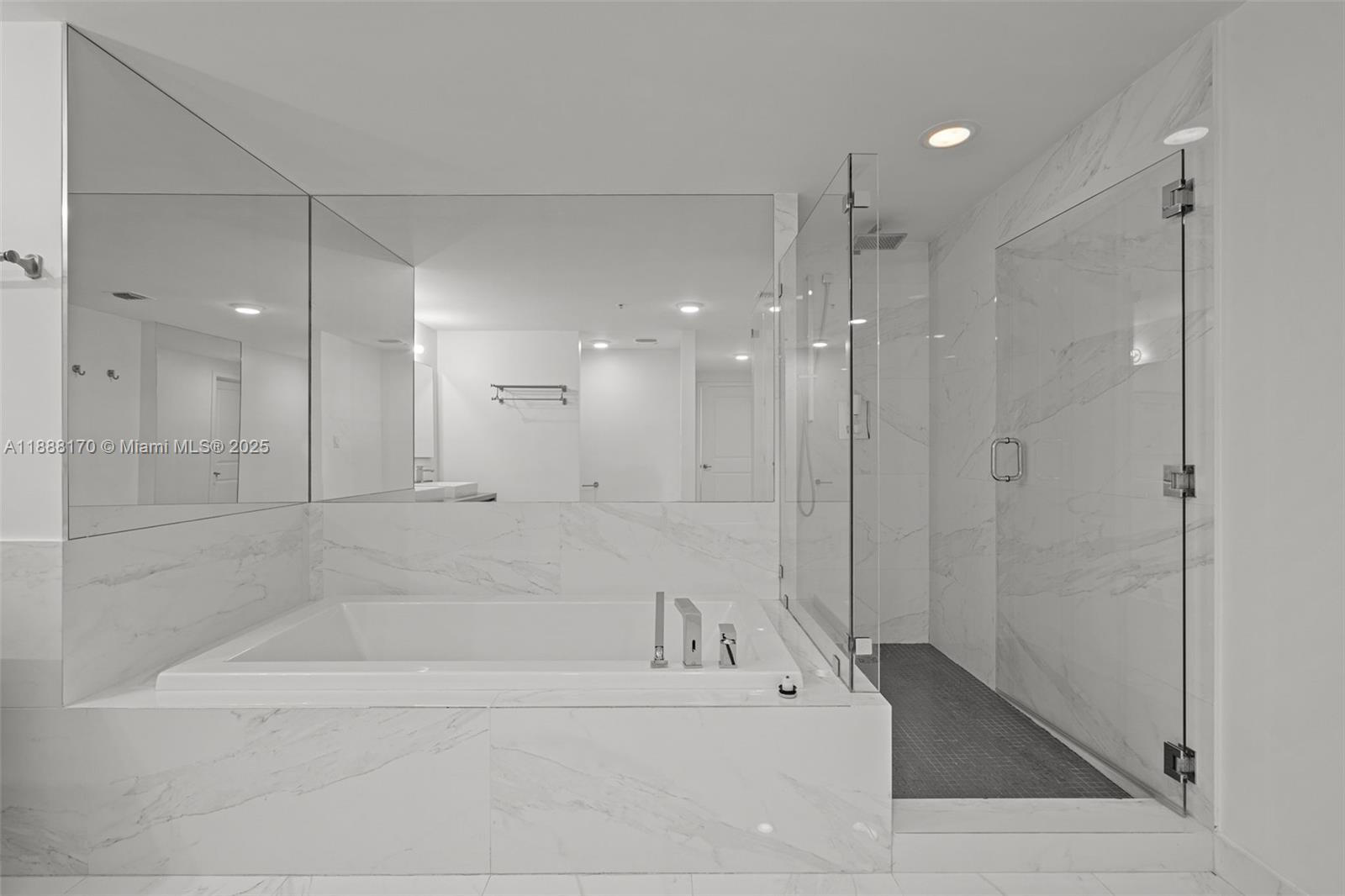 Photo of 400 Sunny Isles Blvd  #1005, Sunny Isles Beach, Florida, 33160 - 