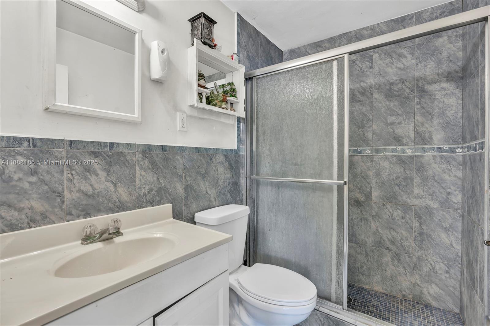 2041 3 / 3 1912 sq. ft. $ 2025-10-01 0 Photo