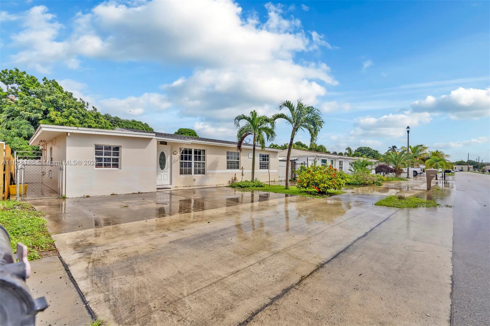 2041 3 / 3 1912 sq. ft. $ 2025-10-01 0 Photo