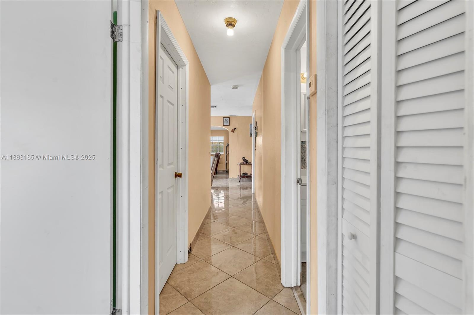 2041 3 / 3 1912 sq. ft. $ 2025-10-01 0 Photo
