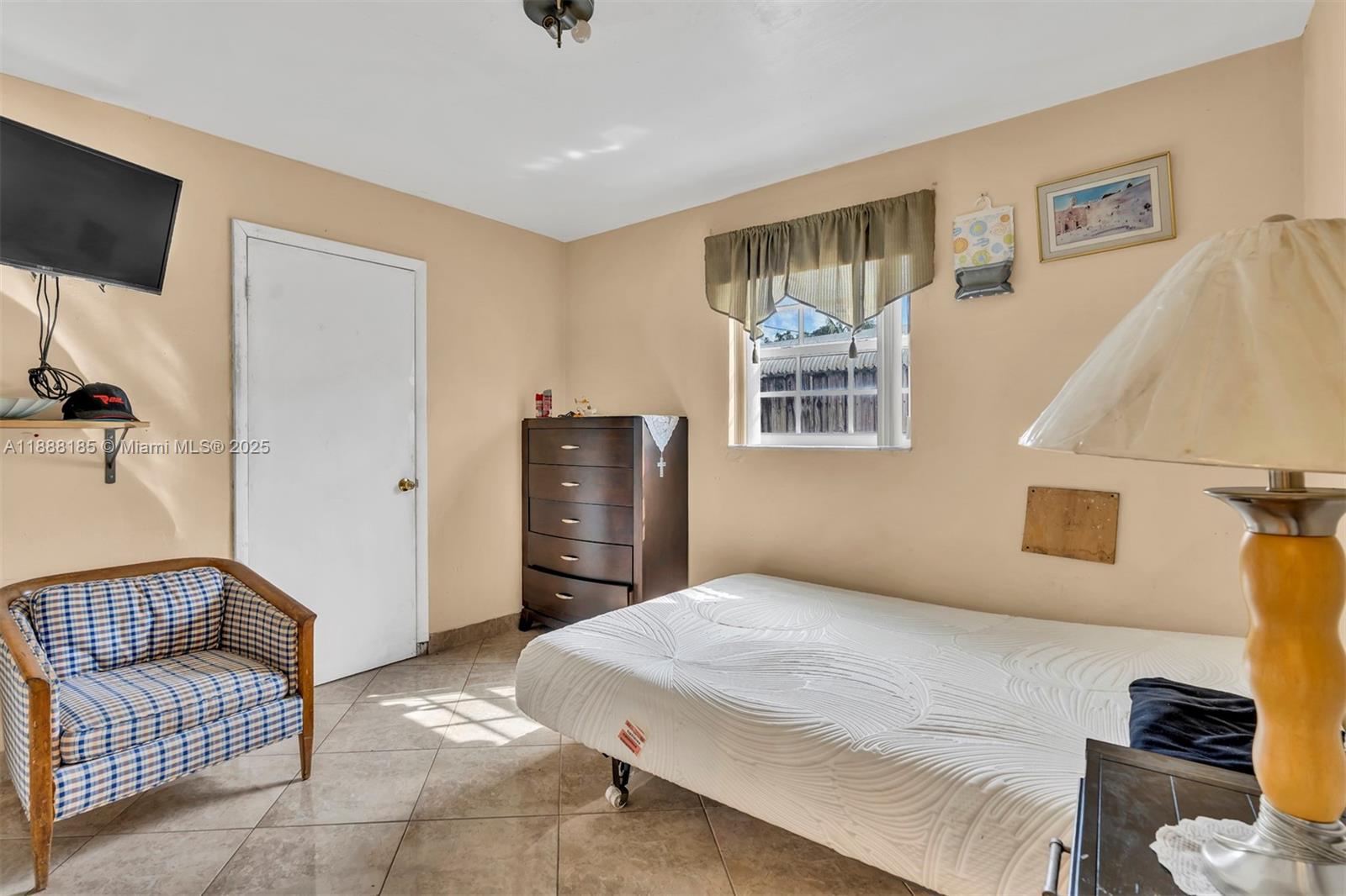 2041 3 / 3 1912 sq. ft. $ 2025-10-01 0 Photo