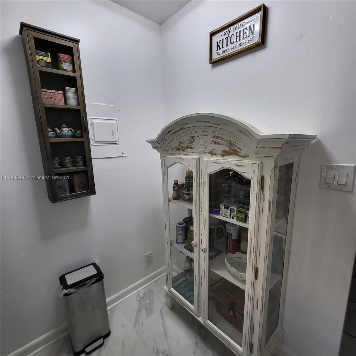 Photo of 16919 Bay Rd  #309, Sunny Isles Beach, Florida, 33160 - 