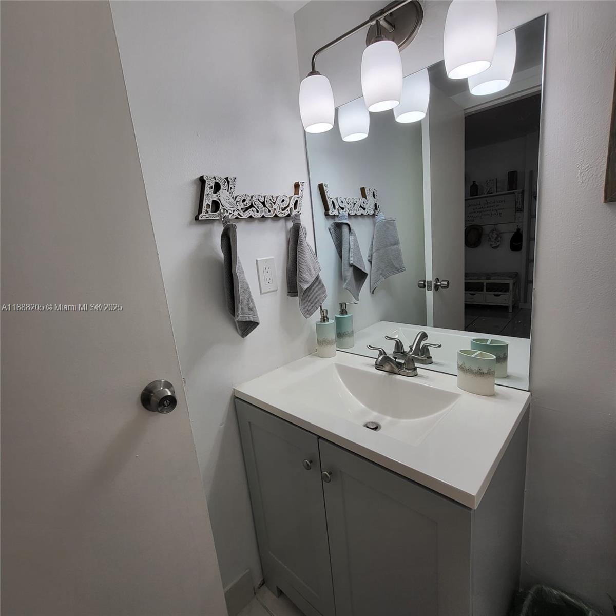 Photo of 16919 Bay Rd  #309, Sunny Isles Beach, Florida, 33160 - 