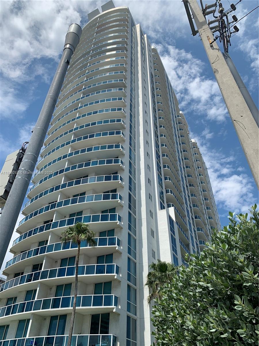 Photo of 1945 Ocean Dr  #1605, Hallandale Beach, Florida, 33009 - 