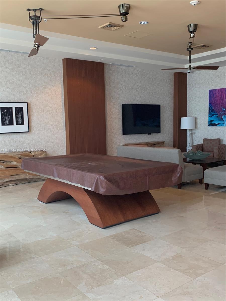 Photo of 1945 Ocean Dr  #1605, Hallandale Beach, Florida, 33009 - 