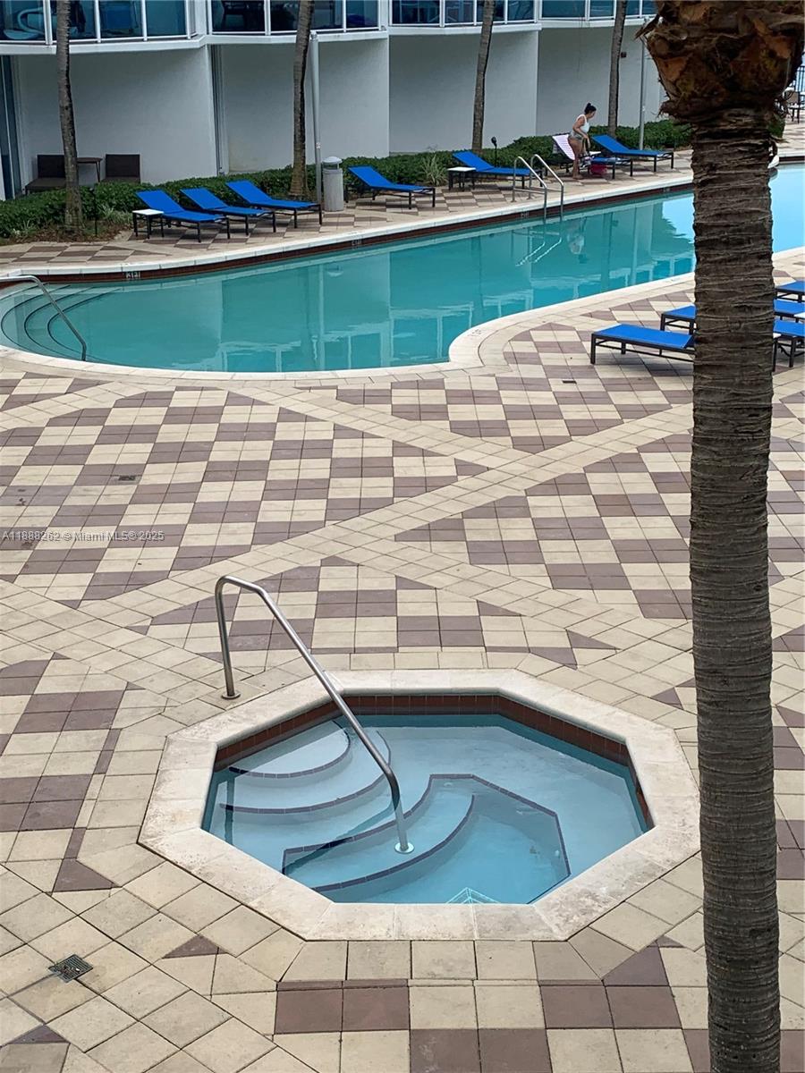 Photo of 1945 Ocean Dr  #1605, Hallandale Beach, Florida, 33009 - 